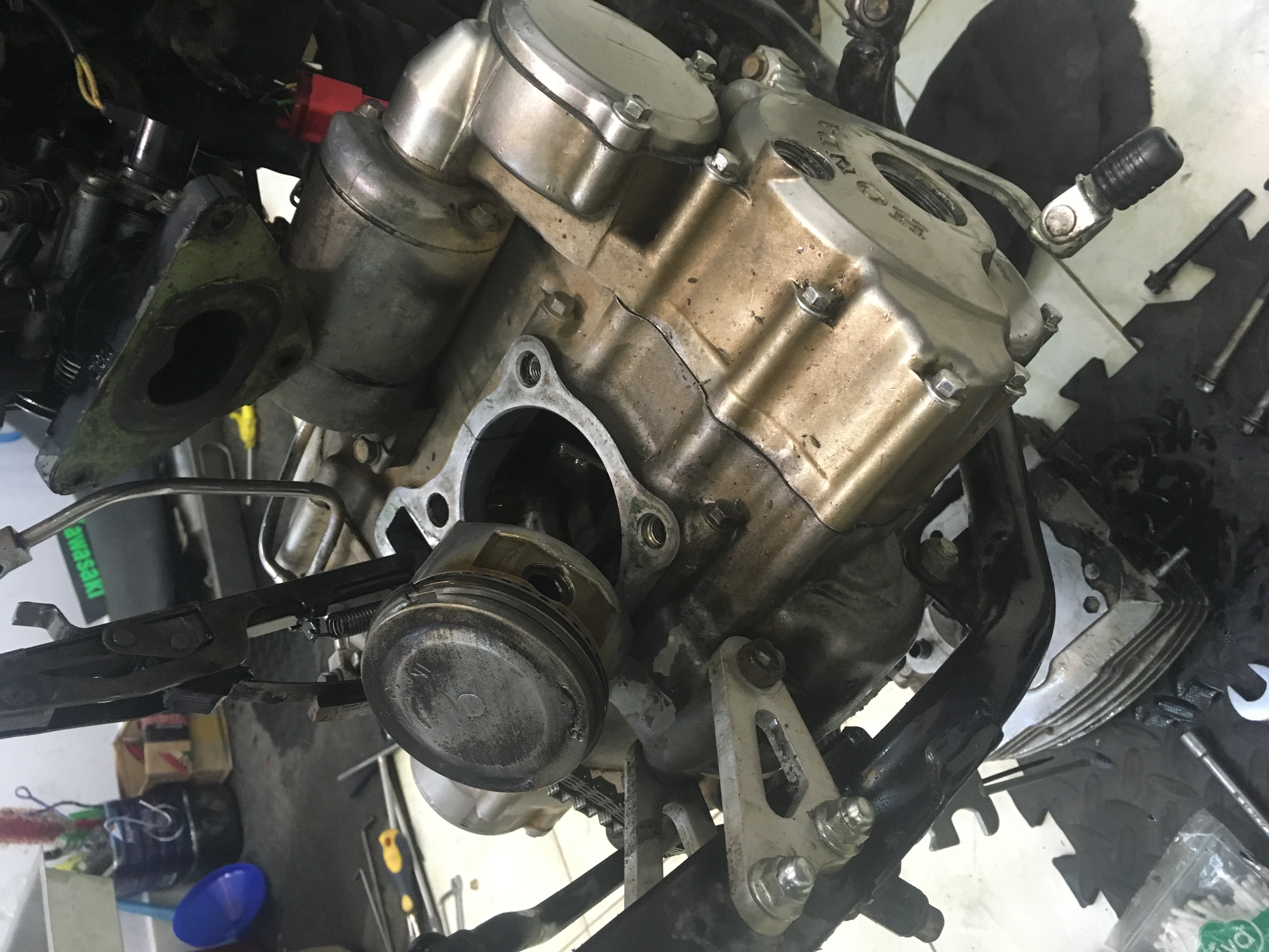An engine with the cylinder removed.